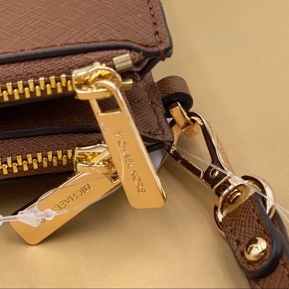 Michael Kors Wallet Wristlet Luggage - Picture 8 of 8